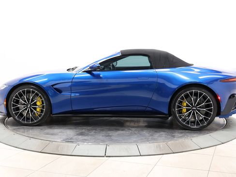 Used 2023 Aston Martin V8 Vantage Roadster RWD image 87