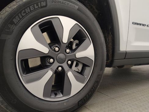 Used 2022 Jeep Grand Cherokee Limited 4xe AWD/4WD image 31