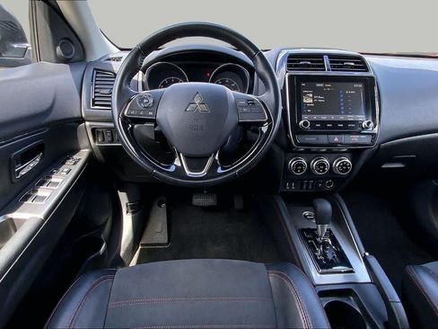 Used 2024 Mitsubishi Outlander Sport SE AWD/4WD image 6