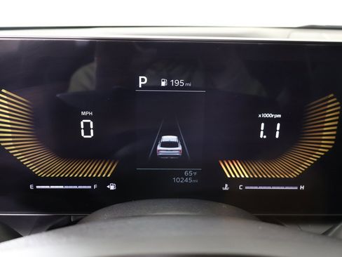 Used 2025 Kia K4 LXS image 37