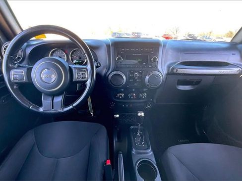 Used 2018 Jeep Wrangler Unlimited Sport S image 7