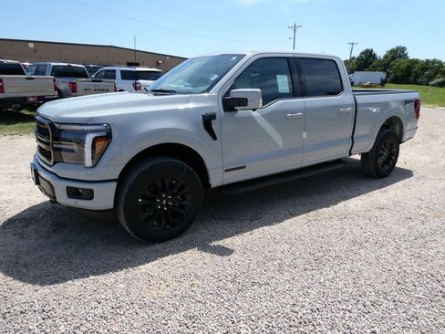 New 2026 Ford F150 Lariat w/ Equipment Group 501A Mid AWD/4WD image 8