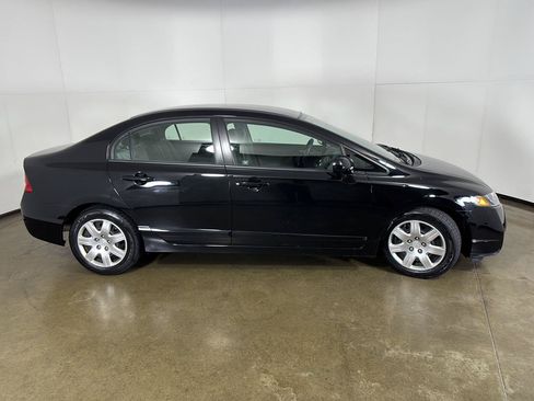 Used 2010 Honda Civic LX image 9