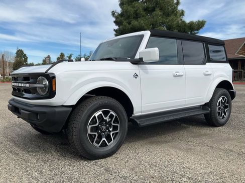 New 2025 Ford Bronco Outer Banks image 77