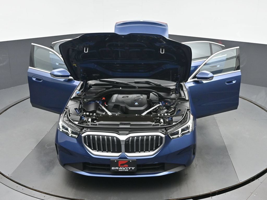 Used 2024 BMW 530i xDrive w/ Premium Package AWD/4WD image 45