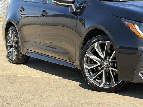 Used 2022 Toyota Corolla SE image 12