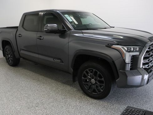 Used 2024 Toyota Tundra Platinum AWD/4WD image 4