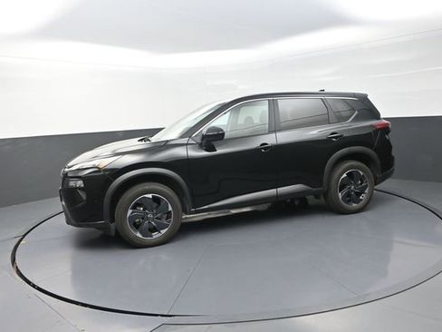 Used 2024 Nissan Rogue SV AWD/4WD image 38