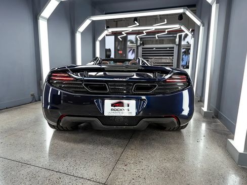 Used 2014 McLaren MP4-12C Spider RWD image 5