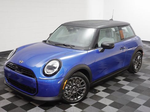 New 2026 MINI Cooper 2-Door Hardtop image 2