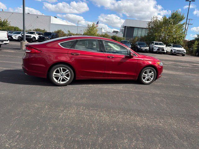 Used 2018 Ford Fusion SE w/ Fusion SE Technology Package FWD image 22