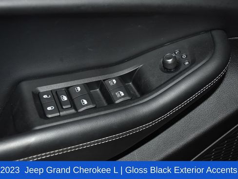 Used 2023 Jeep Grand Cherokee L Laredo AWD/4WD image 24