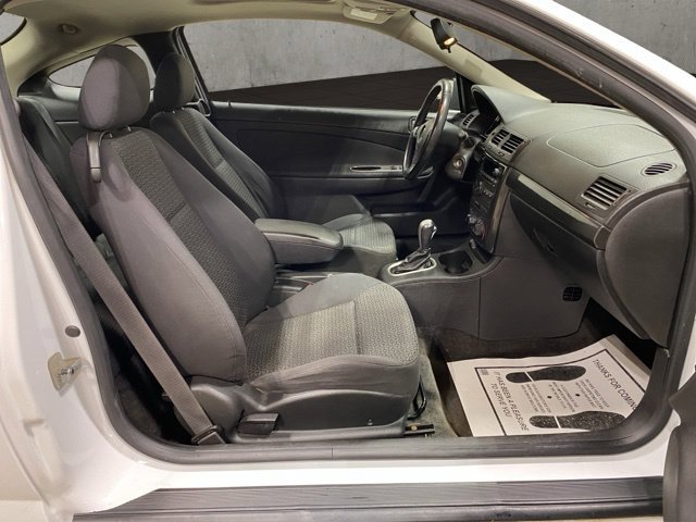 Used 2009 Pontiac G5 w/ Sun And Sound Package FWD image 19