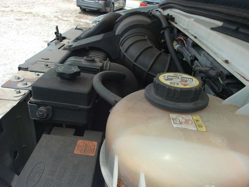 Used 2003 Ford E-250 and Econoline 250 Extended RWD image 31
