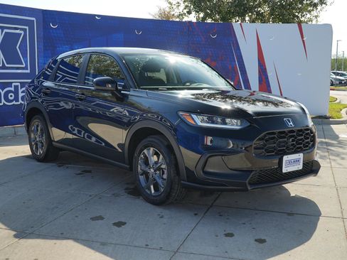 New 2026 Honda HR-V LX image 3