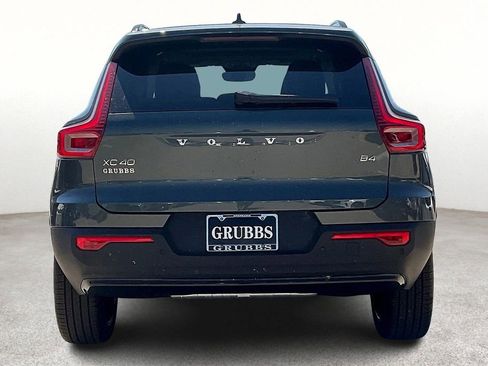New 2026 Volvo XC40 B4 Plus w/ Climate Package image 6