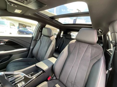 Certified 2025 Acura ADX A-Spec AWD/4WD image 12