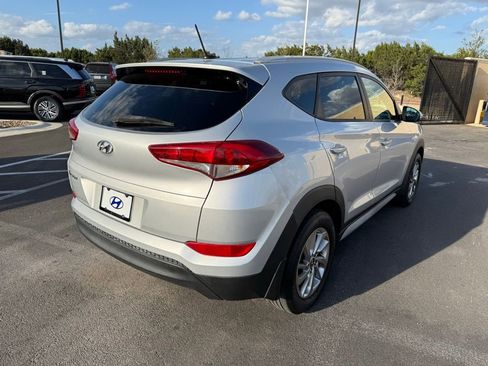 Used 2017 Hyundai Tucson SE image 4