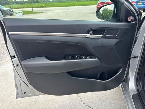 Used 2020 Hyundai Elantra SEL w/ Cargo Package (C1) FWD image 20