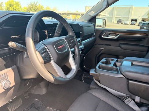 Used 2024 GMC Sierra 1500 Elevation w/ X31 Off-Road Package AWD/4WD image 19