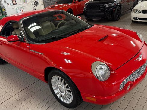 Used 2005 Ford Thunderbird image 35