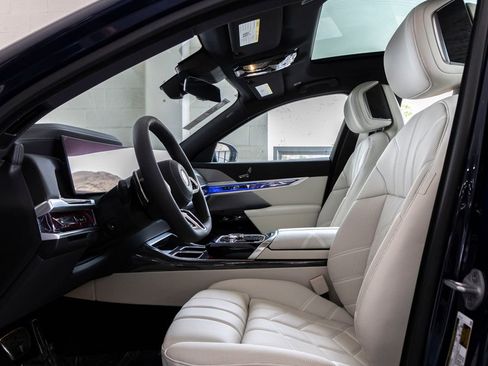 New 2026 BMW 740i image 15