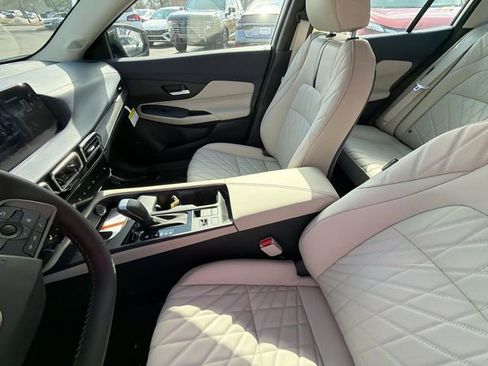 New 2026 Nissan Sentra SL w/ Floor Mat Package FWD image 20
