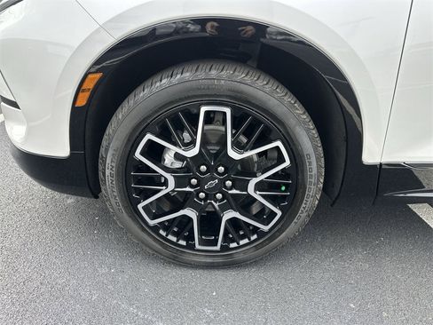 Used 2024 Chevrolet Blazer RS w/ Driver Confidence II Package image 10