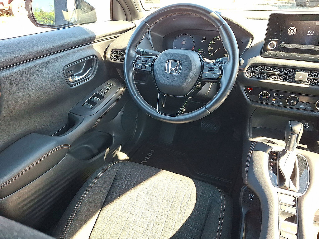 Used 2024 Honda HR-V Sport image 15
