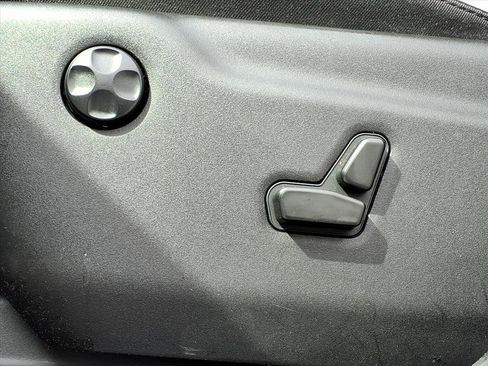 Used 2024 Dodge Durango GT image 23