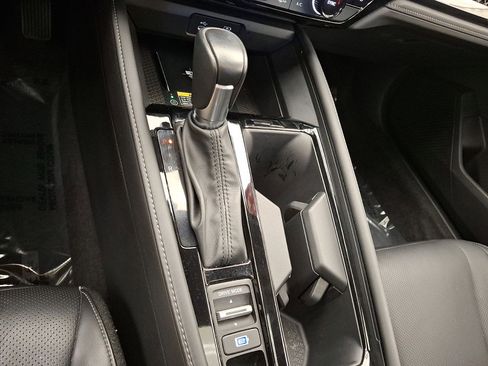 Used 2023 Honda Accord Touring image 12