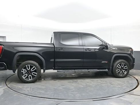 Used 2022 GMC Sierra 1500 AT4 w/ AT4 Preferred Package AWD/4WD image 15