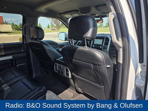 Used 2019 Ford F150 Lariat w/ Equipment Group 502A Luxury AWD/4WD image 33
