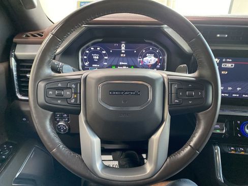 Used 2022 GMC Sierra 1500 Denali w/ Denali Reserve Package image 30