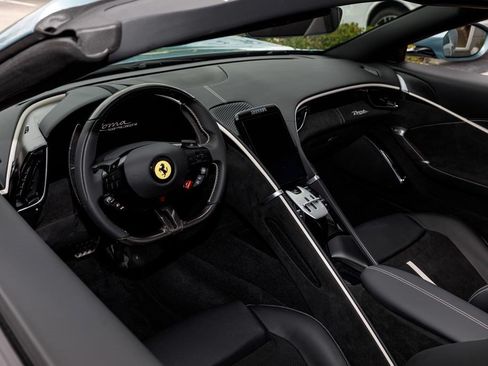 Used 2026 Ferrari Roma Spider RWD image 9