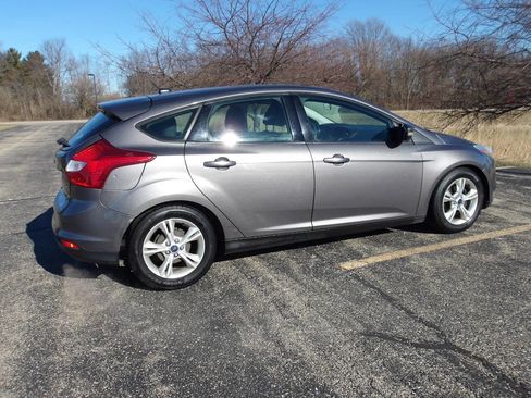Used 2014 Ford Focus SE w/ SE Winter Package image 11