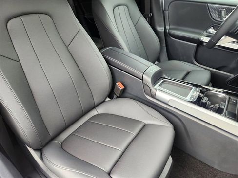 Certified 2026 Mercedes-Benz GLB 250 4MATIC image 16