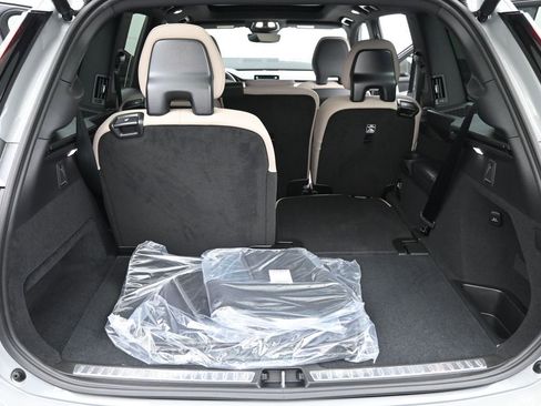 New 2026 Volvo XC90 B5 Core AWD/4WD image 19