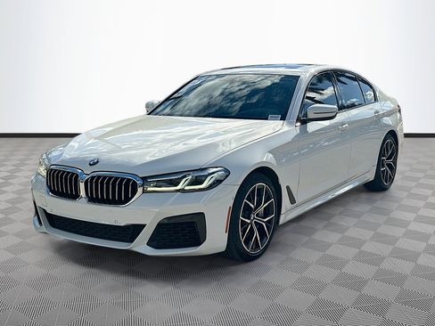 Used 2021 BMW 540i w/ Executive Package image 3
