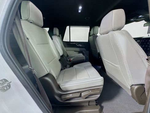 Used 2025 GMC Yukon Elevation w/ LPO, Floor Liner Package AWD/4WD image 34