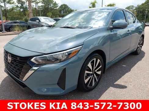 Used 2024 Nissan Sentra SV w/ SV Premium Package FWD image 3