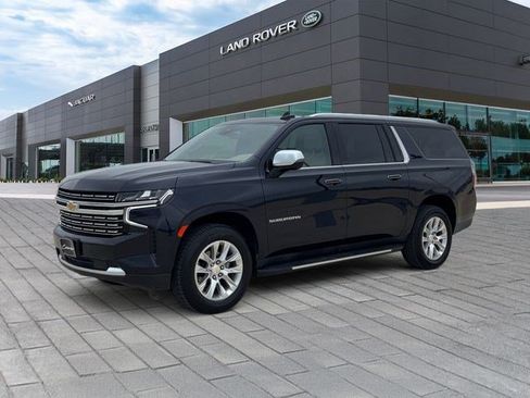 Used 2024 Chevrolet Suburban Premier RWD image 1