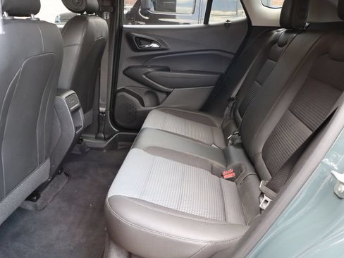 Used 2025 Chevrolet Trax LT w/ Driver Confidence Package FWD image 33