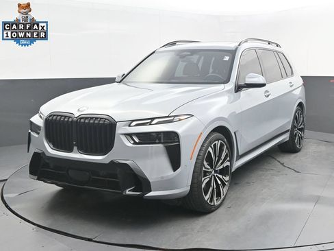 Used 2024 BMW X7 xDrive40i w/ Executive Package AWD/4WD image 1