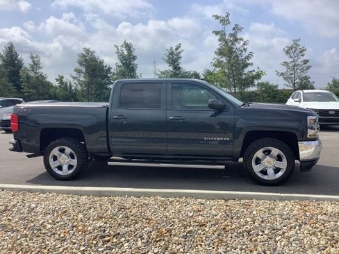 Used 2018 Chevrolet Silverado 1500 LT image 4