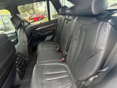 Used 2016 BMW X5 xDrive50i w/ M Sport image 17