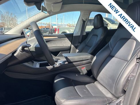 Used 2024 Tesla Model Y Performance AWD/4WD image 16