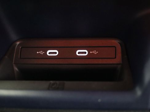 New 2025 Volkswagen ID. Buzz Pro S image 36