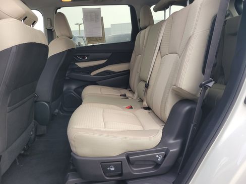Used 2022 Subaru Ascent Premium w/ Convenience Package image 11