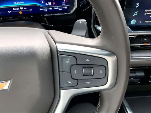 Certified 2023 Chevrolet Silverado 1500 LTZ w/ Z71 Off-Road Package image 23